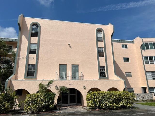 Photo of 4211 NW 41st St #407 in Lauderdale Lakes, FL