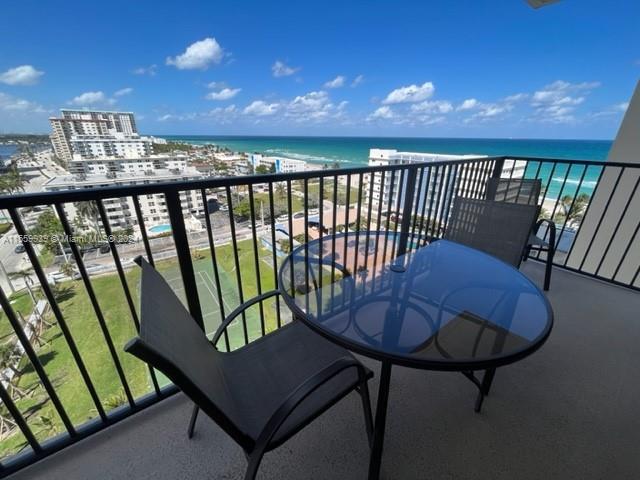 Photo of 2101 S Ocean Dr #1104 in Hollywood, FL