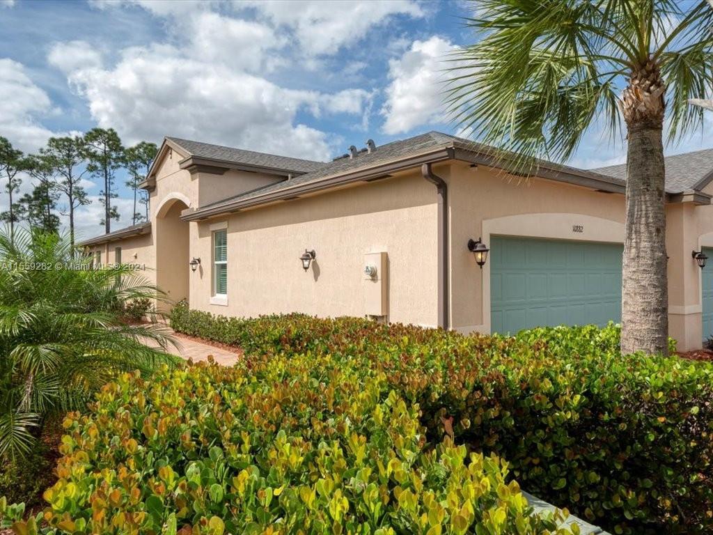 Photo of 10882 Winding Lakes Cir in Port St Lucie, FL