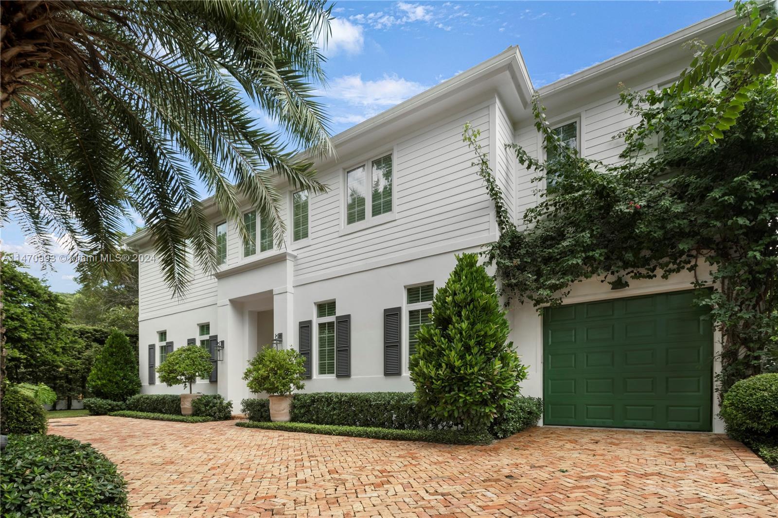 Photo of 402 Vittorio Ave in Coral Gables, FL
