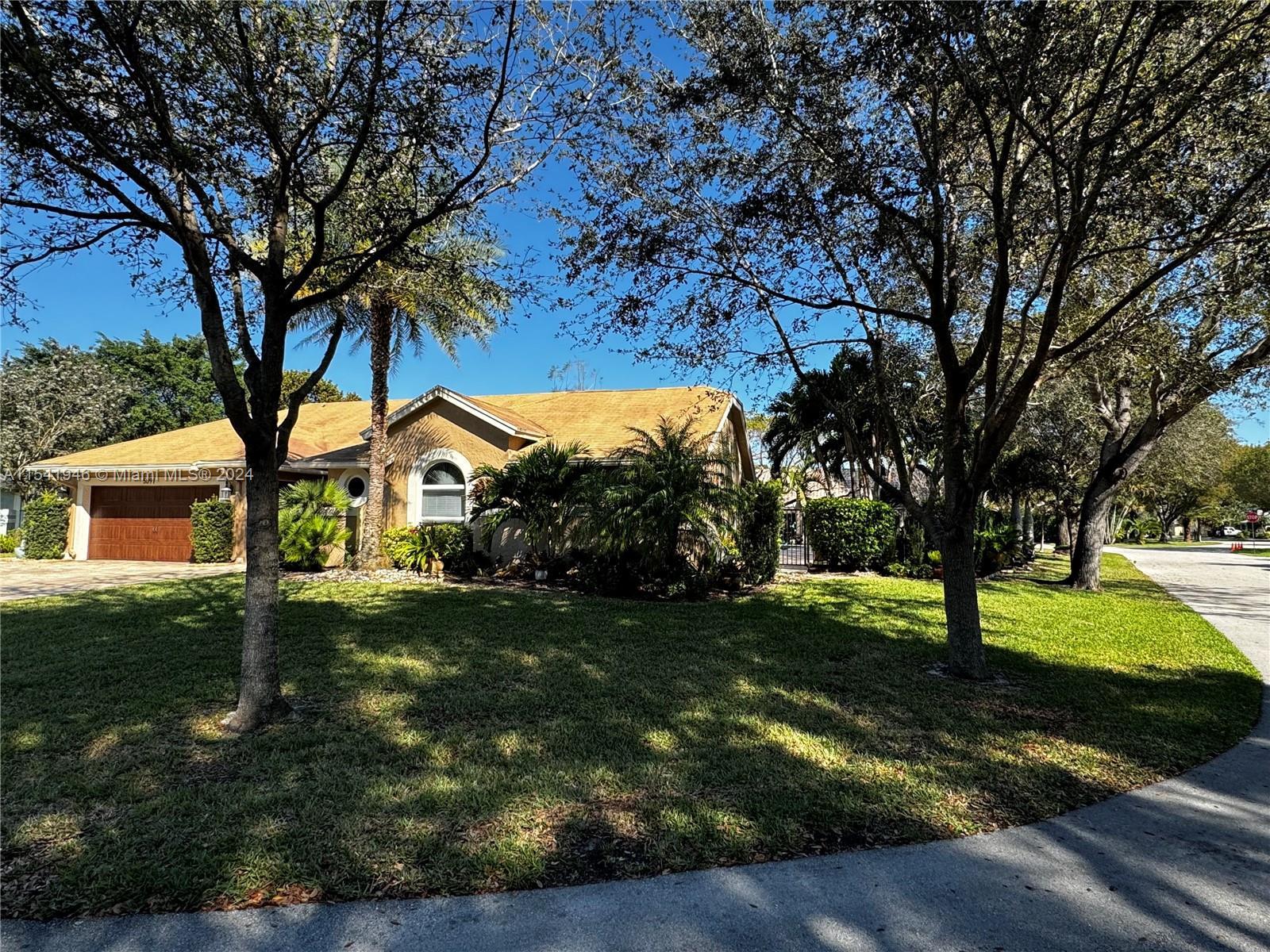 Photo of 5091 NW 51st Ave in Coconut Creek, FL