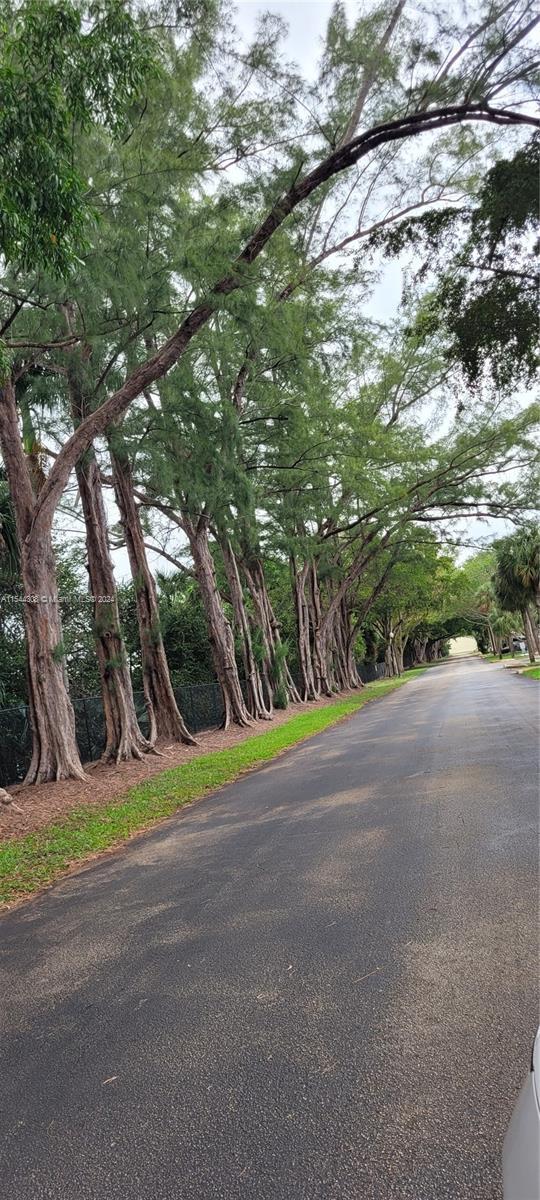 Photo of 9451 Evergreen Pl #102 in Davie, FL