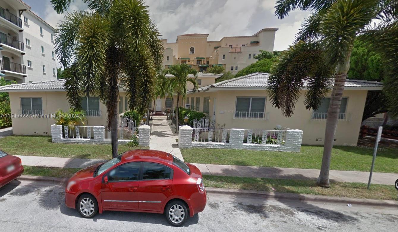 Photo of 325 Majorca Ave #3 in Coral Gables, FL