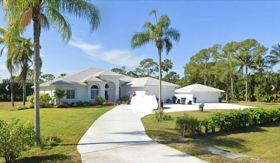 Photo of 8570 Yearling Dr in Lake Worth, FL
