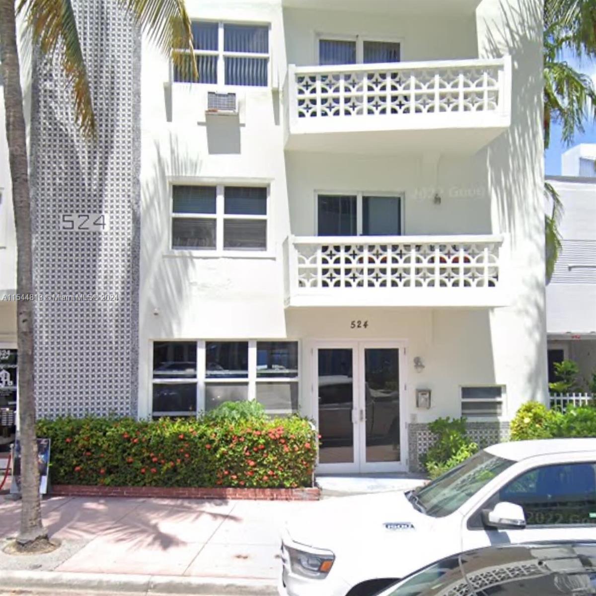 Photo of 524 SW Washington Ave in Miami, FL