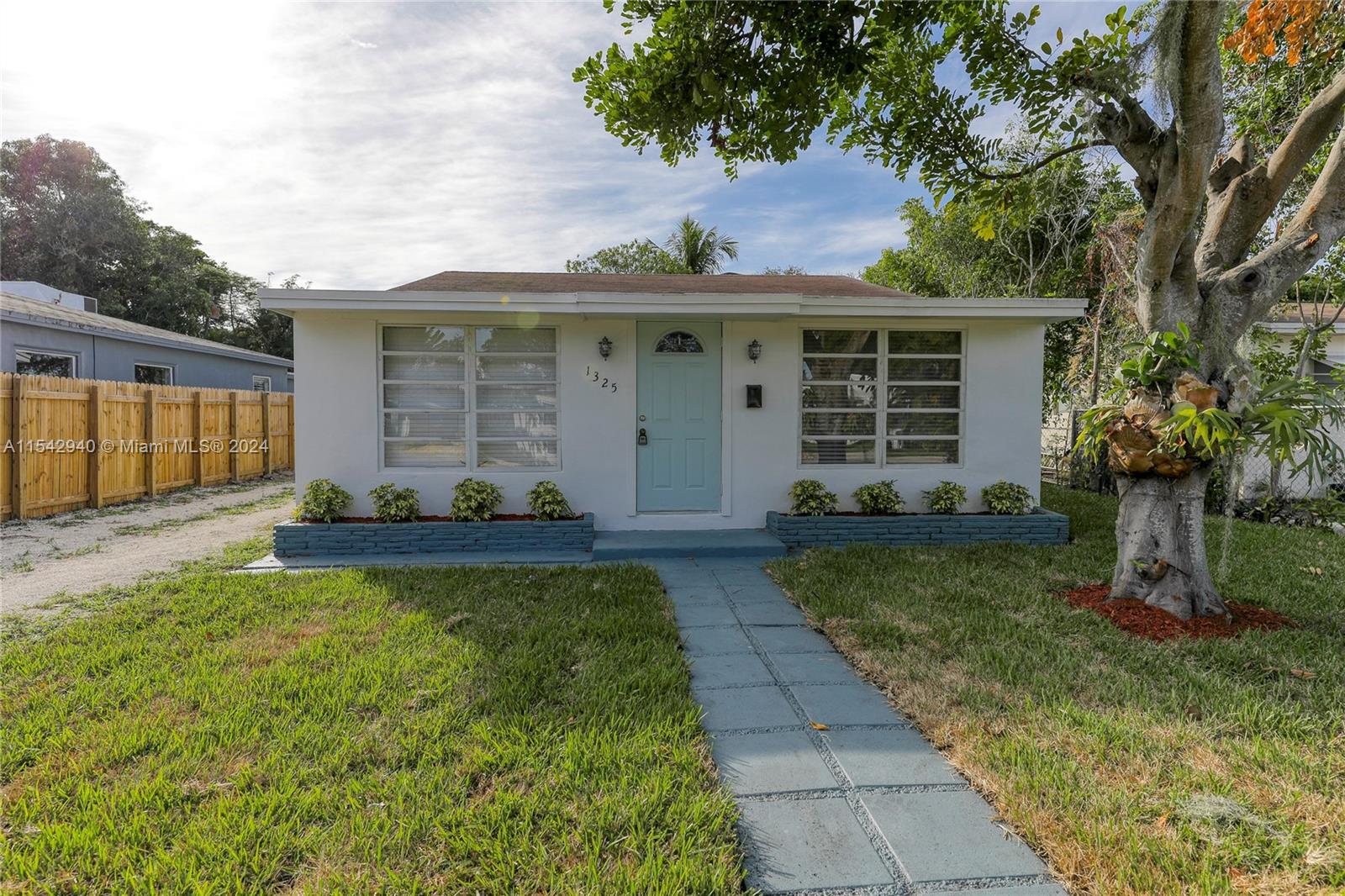 Photo of 1325 NE 2nd Ave in Fort Lauderdale, FL