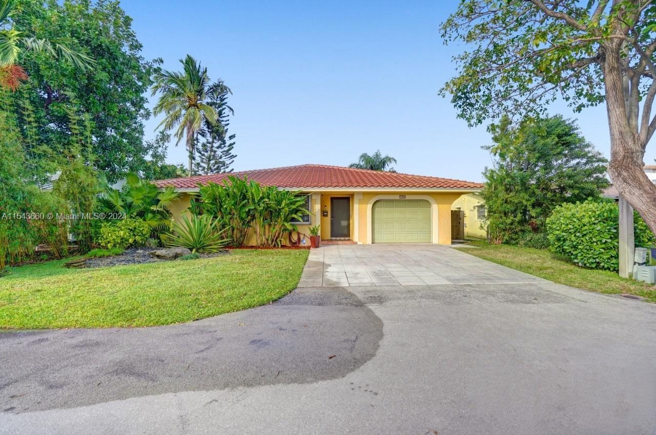 Photo of 755 NW 35th St in Oakland Park, FL