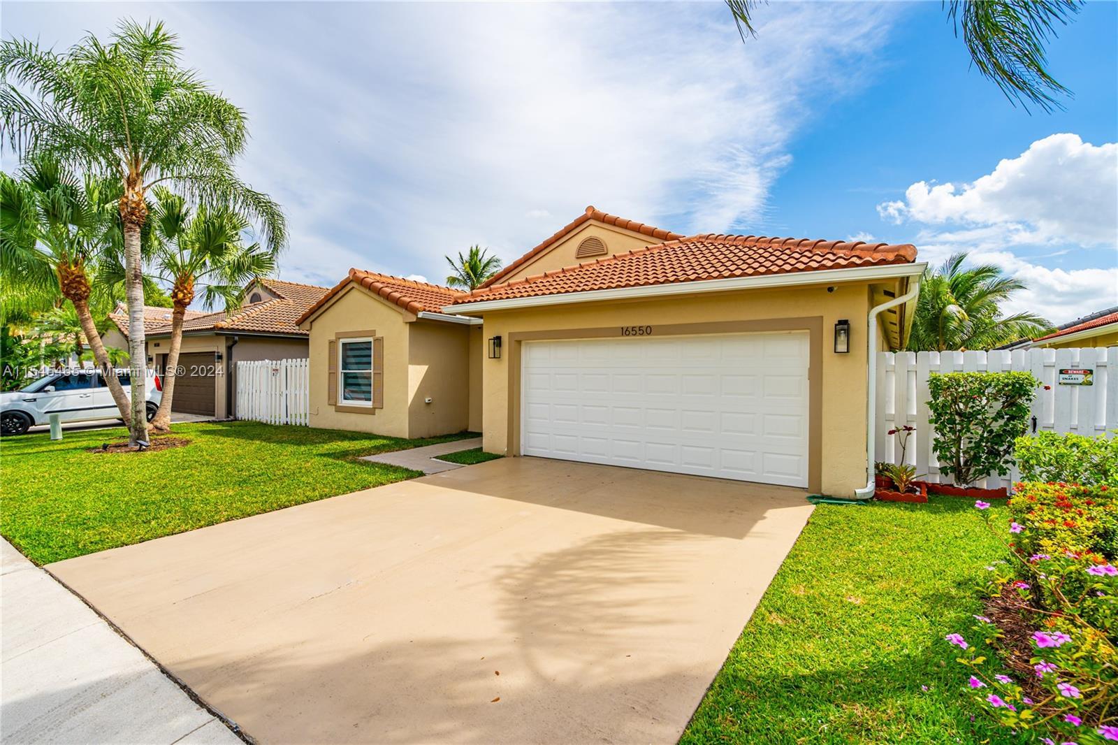 Photo of 16550 NW 9th St in Pembroke Pines, FL
