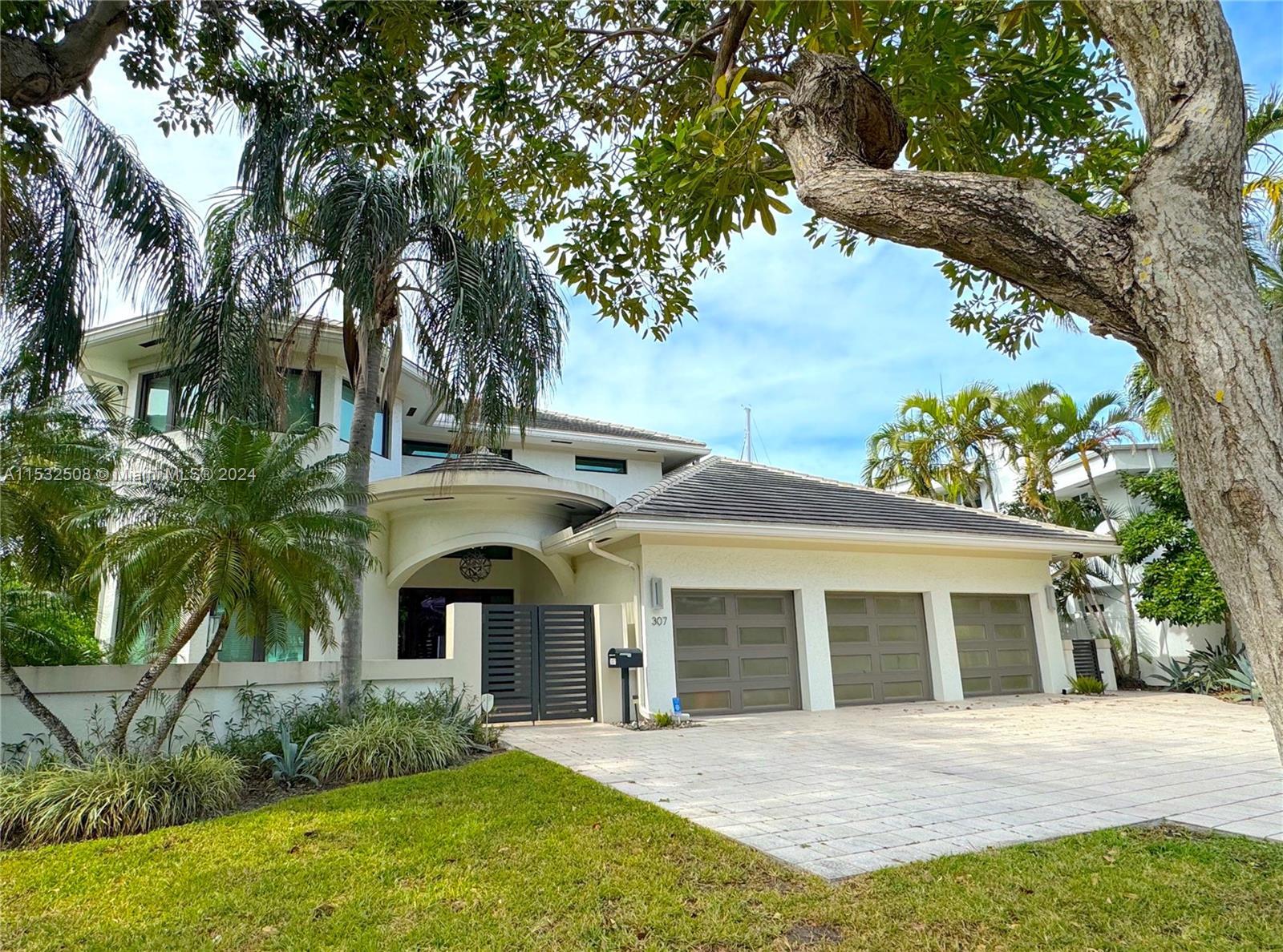 Photo of 307 Seven Isles Dr in Fort Lauderdale, FL