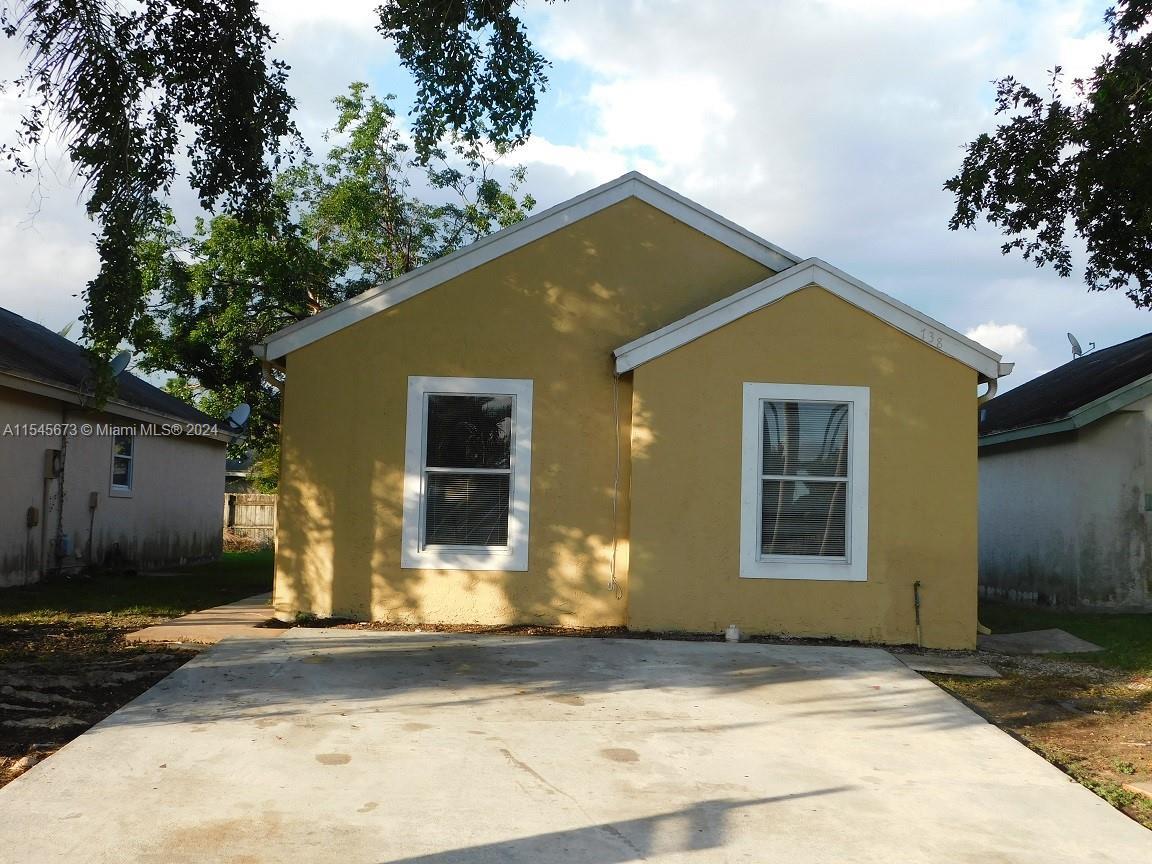 Photo of 738 SW 9th St in Florida City, FL