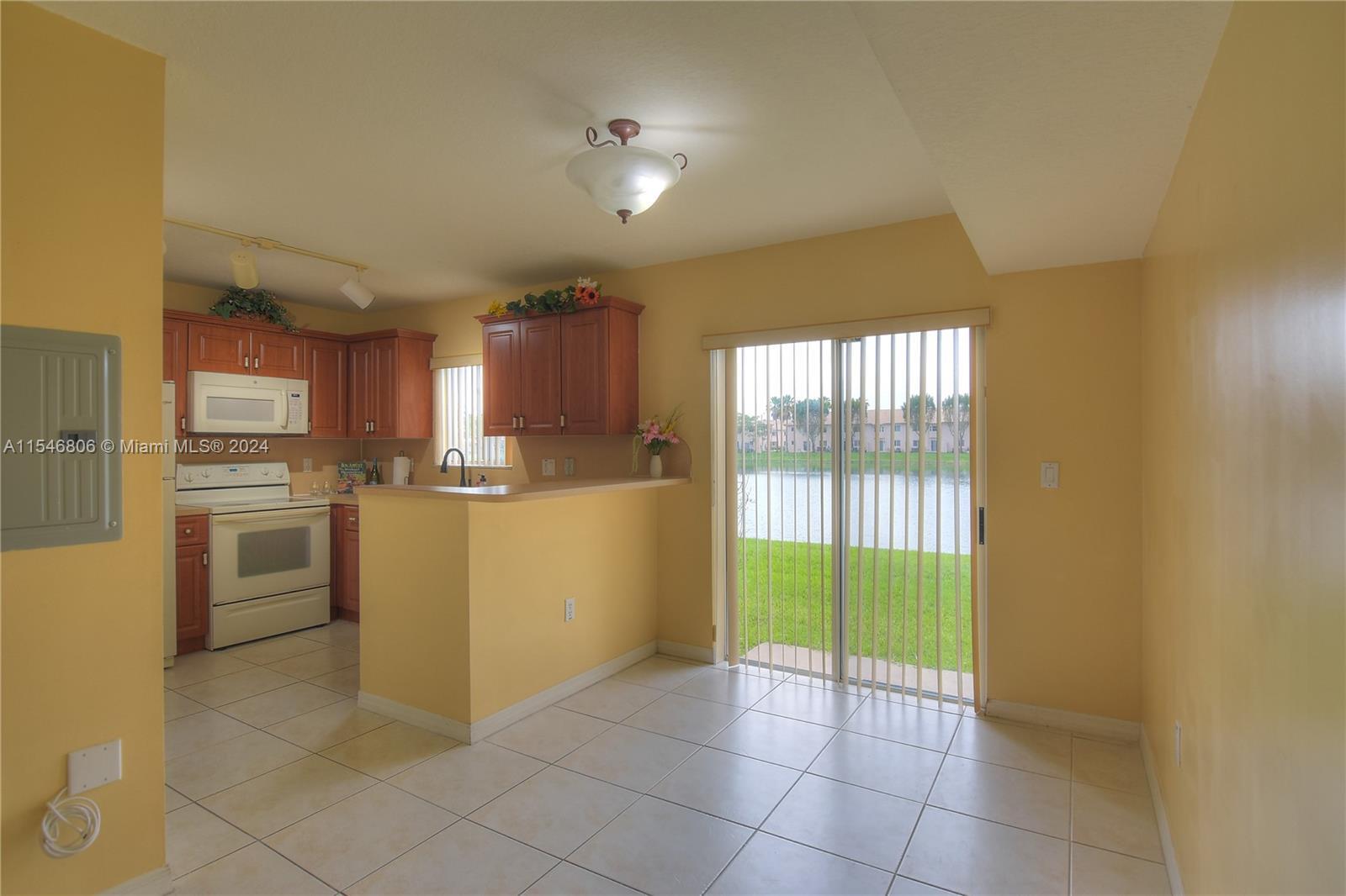 Photo of 1250 SE 26th St #101 in Homestead, FL