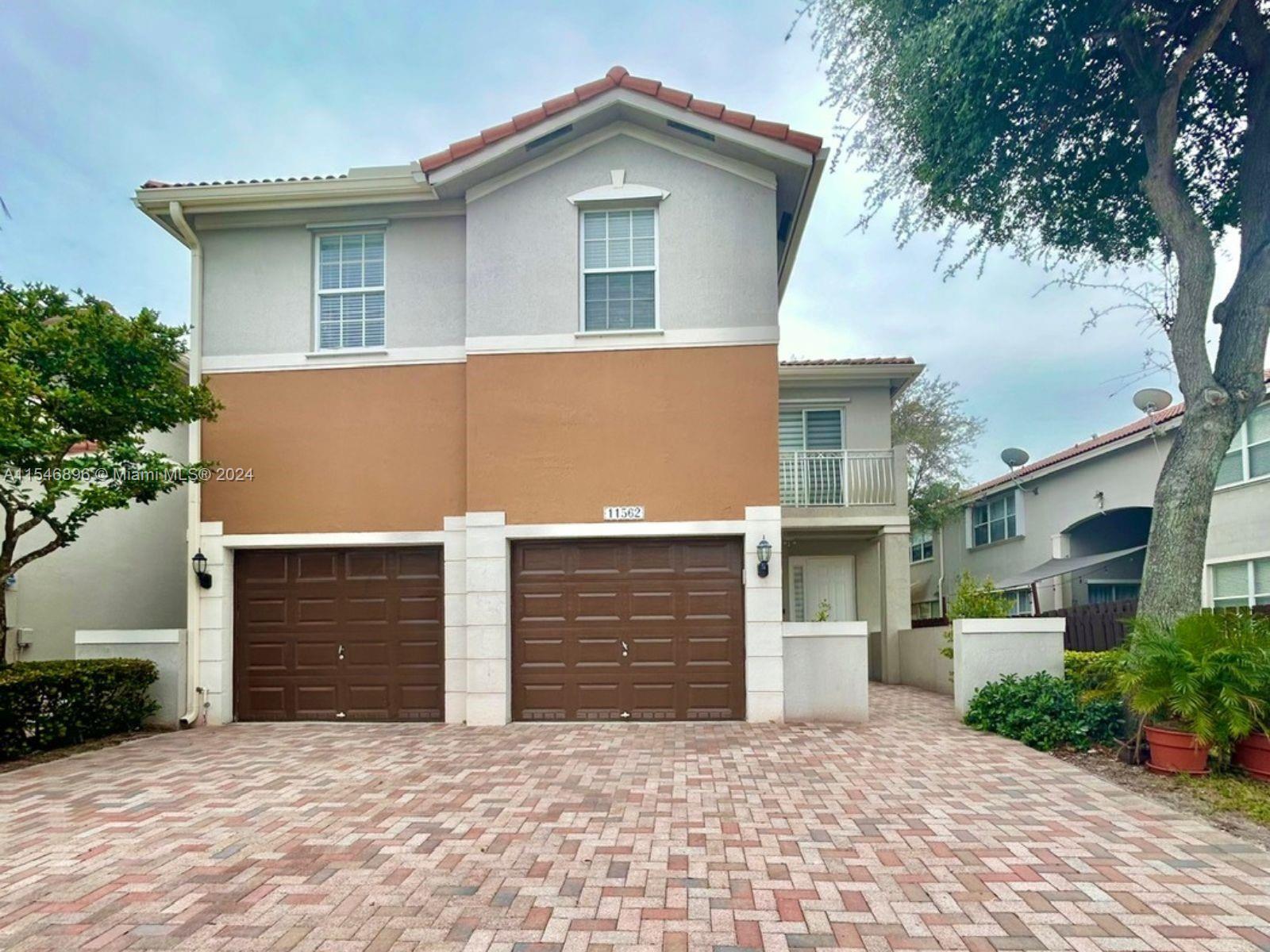 Photo of 11562 NW 80th St #11562 in Doral, FL