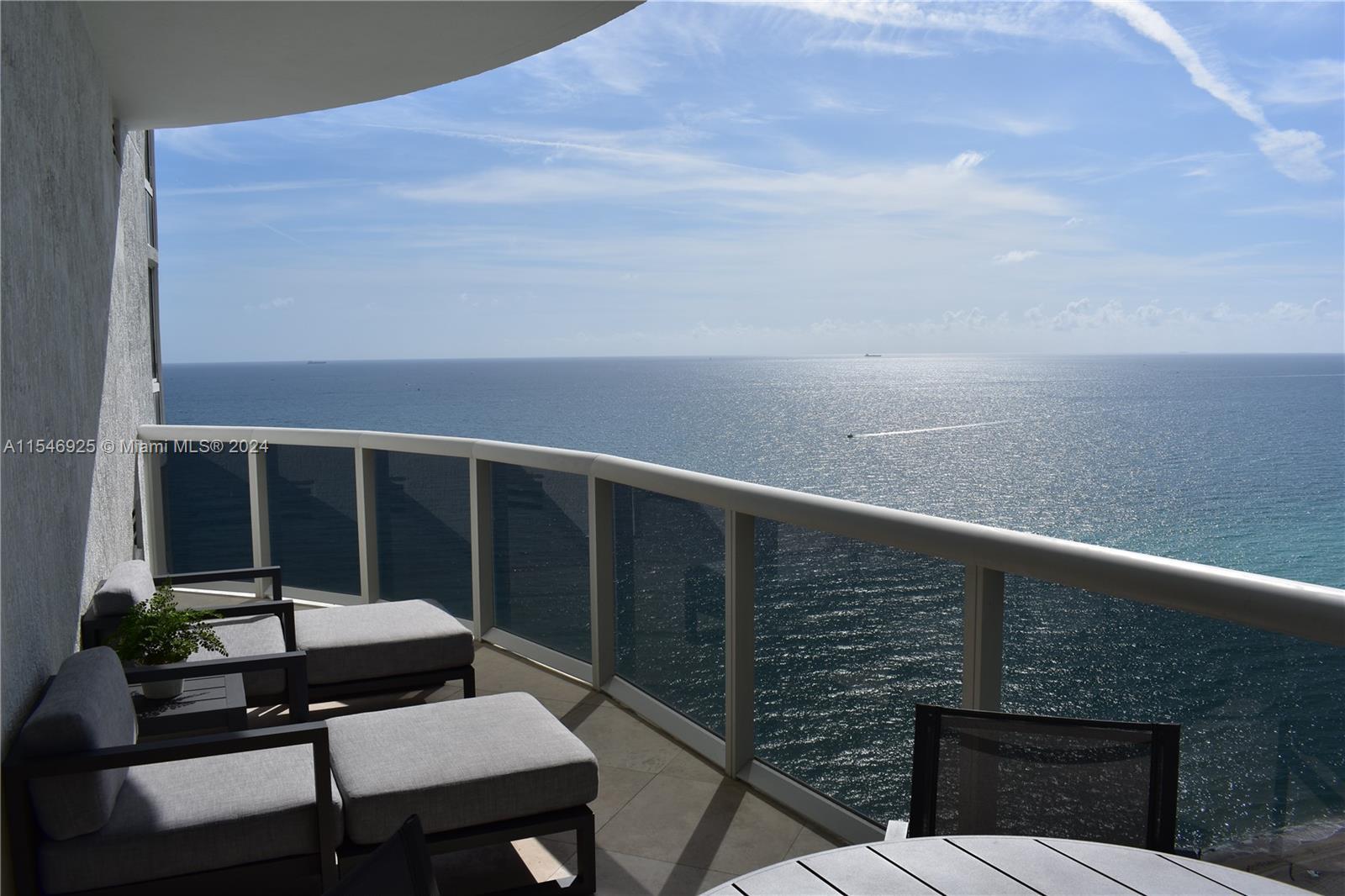Photo of 15901 Collins Ave #2102 in Sunny Isles Beach, FL