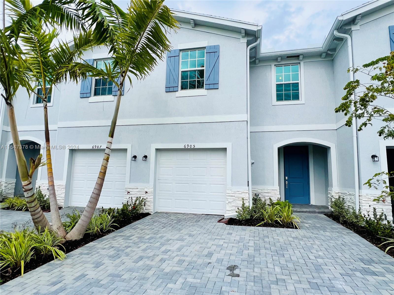 Photo of 6905 Harbours Edge Ave in Lake Worth, FL