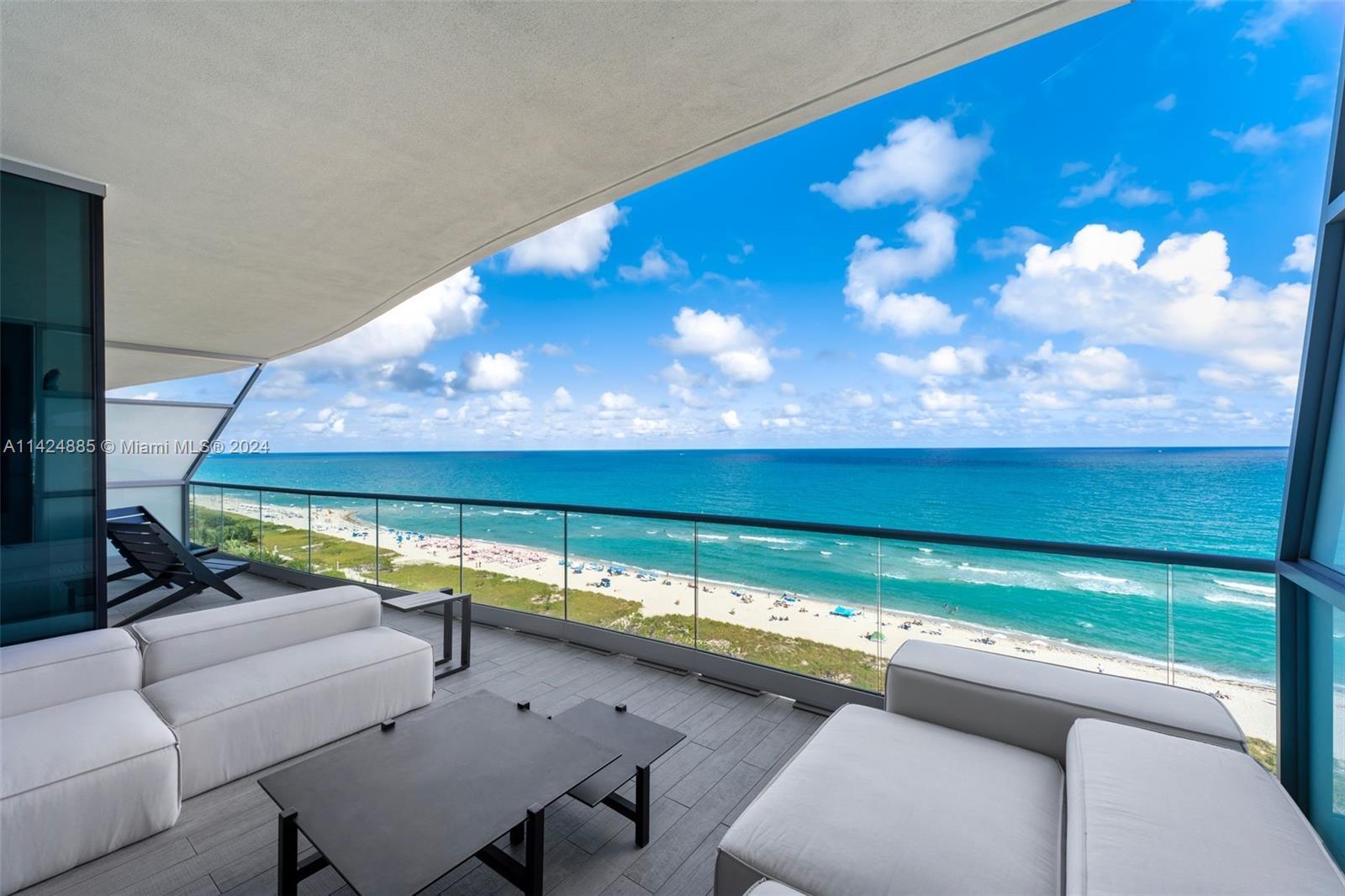Beautiful oceanfront unit at the exclusive Fendi Chateau Building with only 56 residences. Featuring