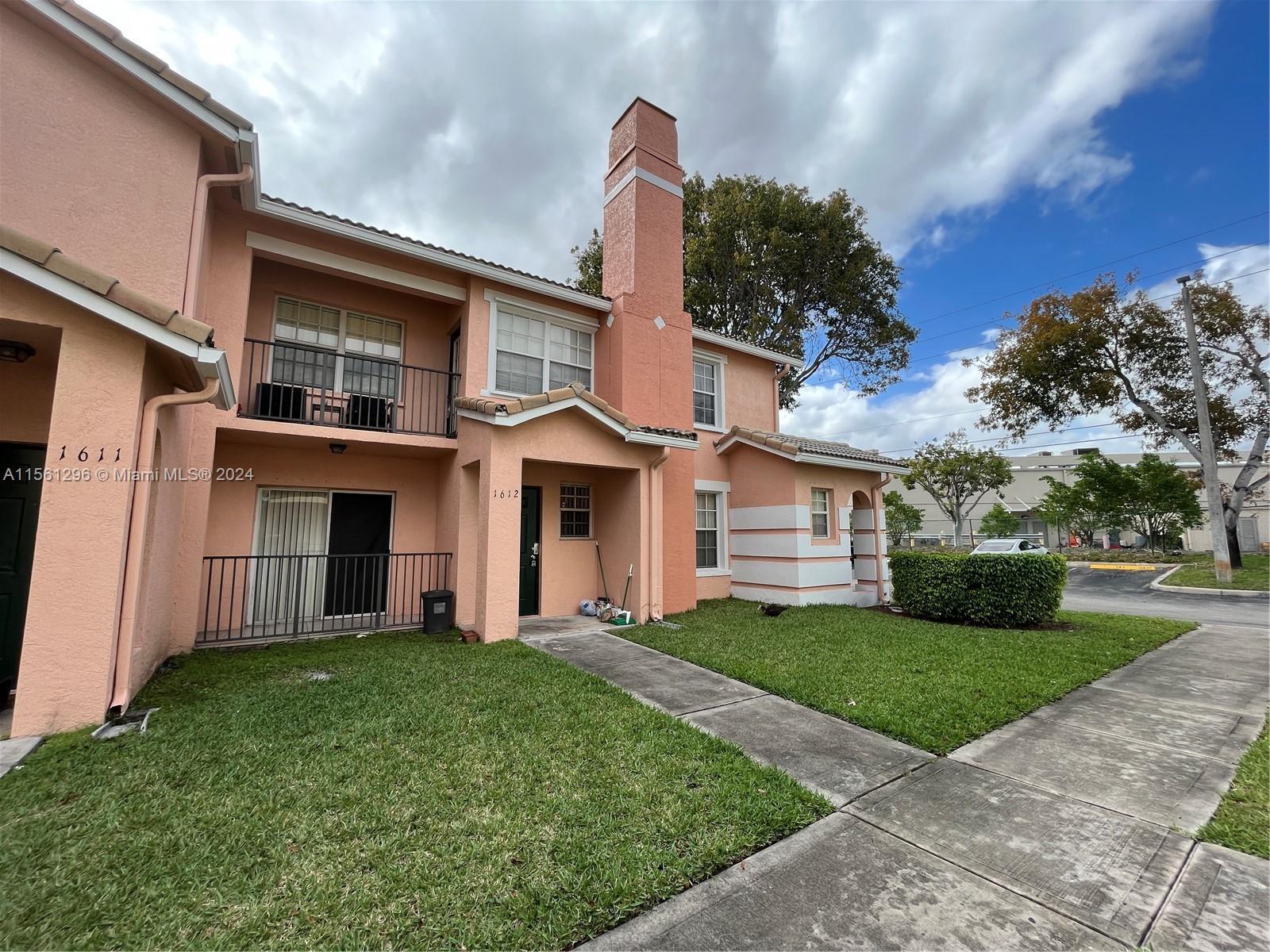 Photo of 1612 Belmont Ln #1612 in North Lauderdale, FL