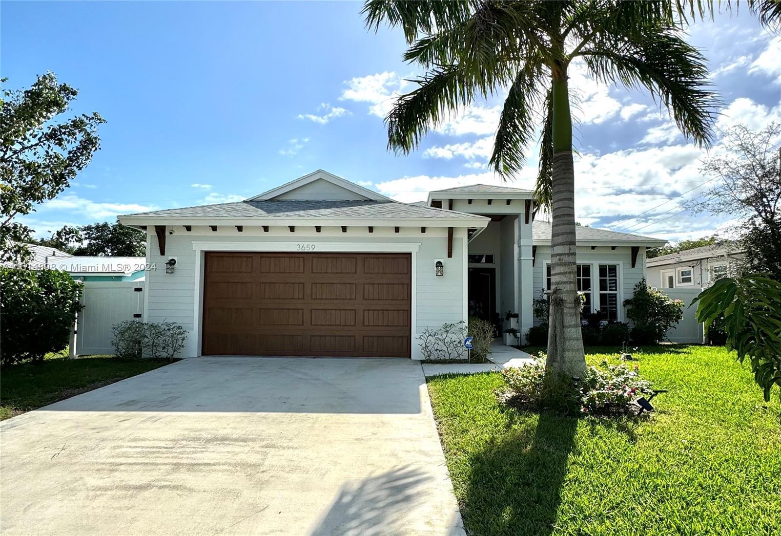 NEW PRICE to sell! Located on exclusive Northwood Shores in WPB. Newer construction built in 2021. C