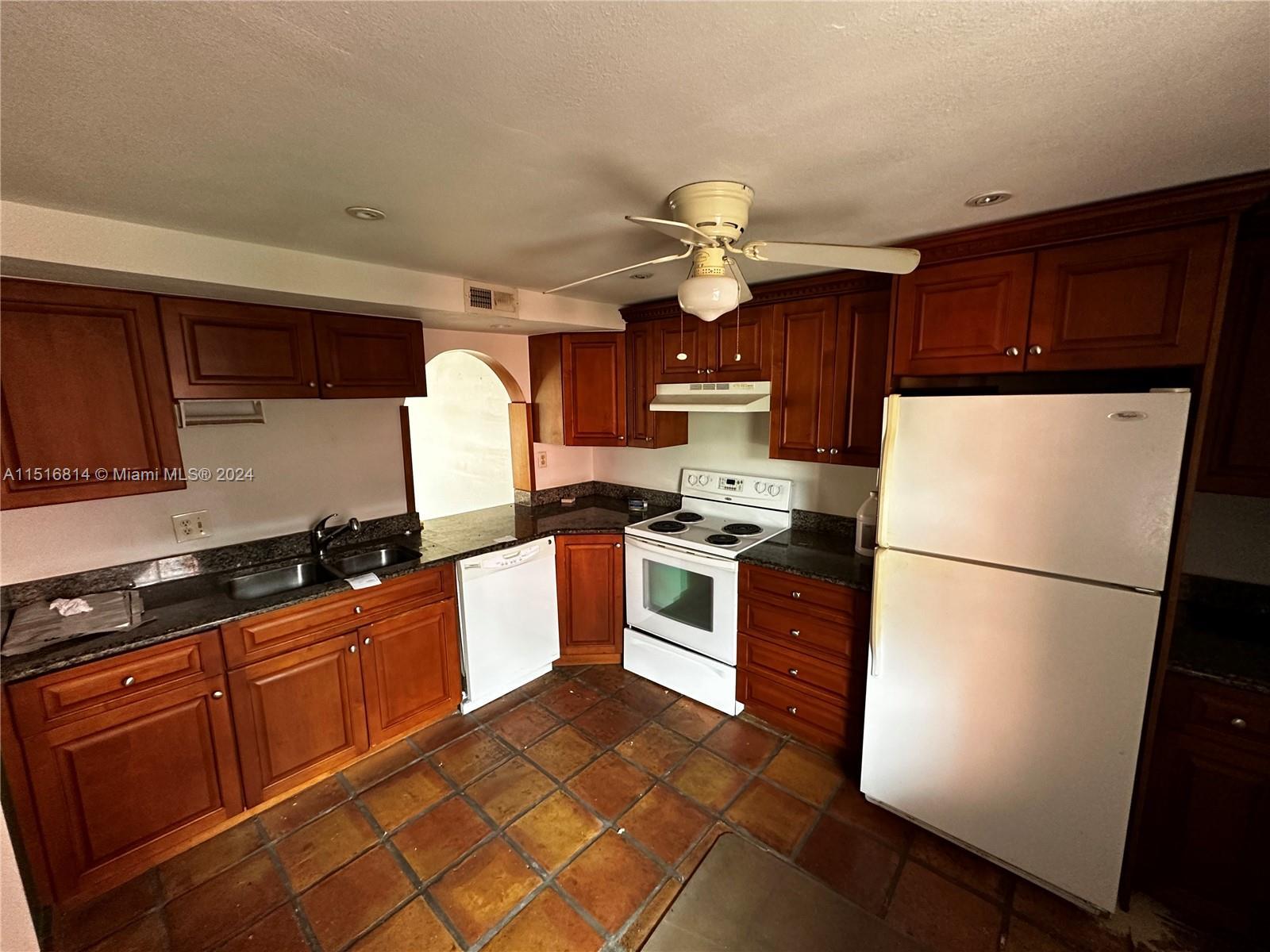 Photo of 670 Tennis Club Dr #302 in Fort Lauderdale, FL