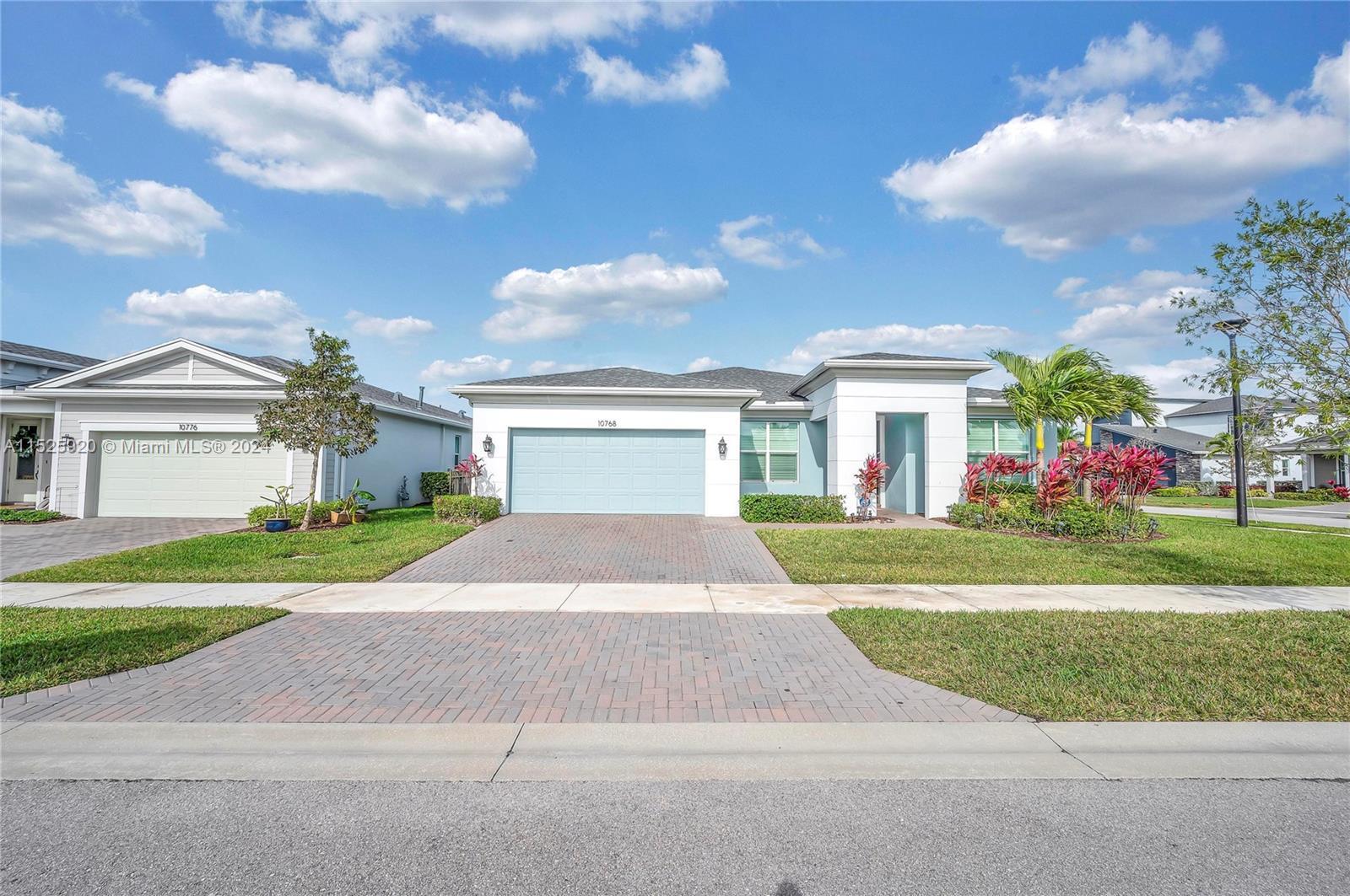 Photo of 10768 SW Carina Ln in Port St Lucie, FL