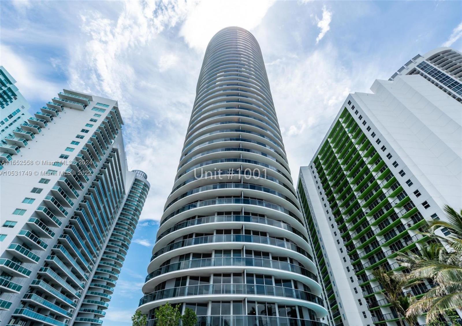 Live in Edgewater, Miami trendiest area, in a great building with amazing amenities. Luxurious 2 BED