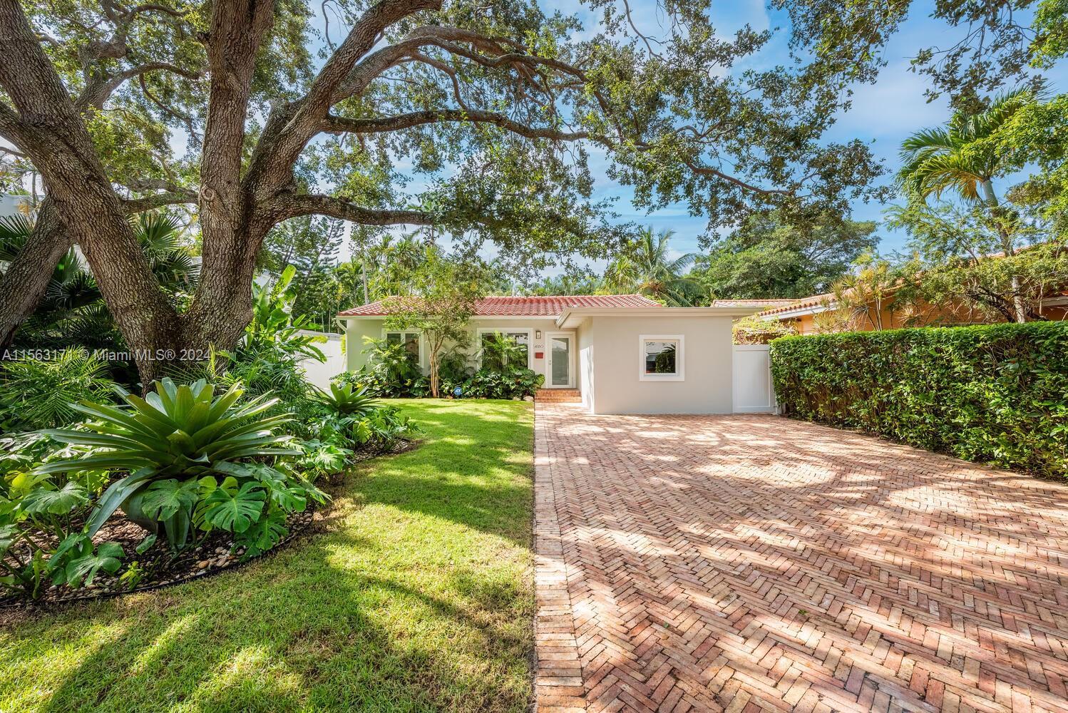 A completely renovated 3 bed / 2 bath home located in prestigious South Grove awaits a discerning bu