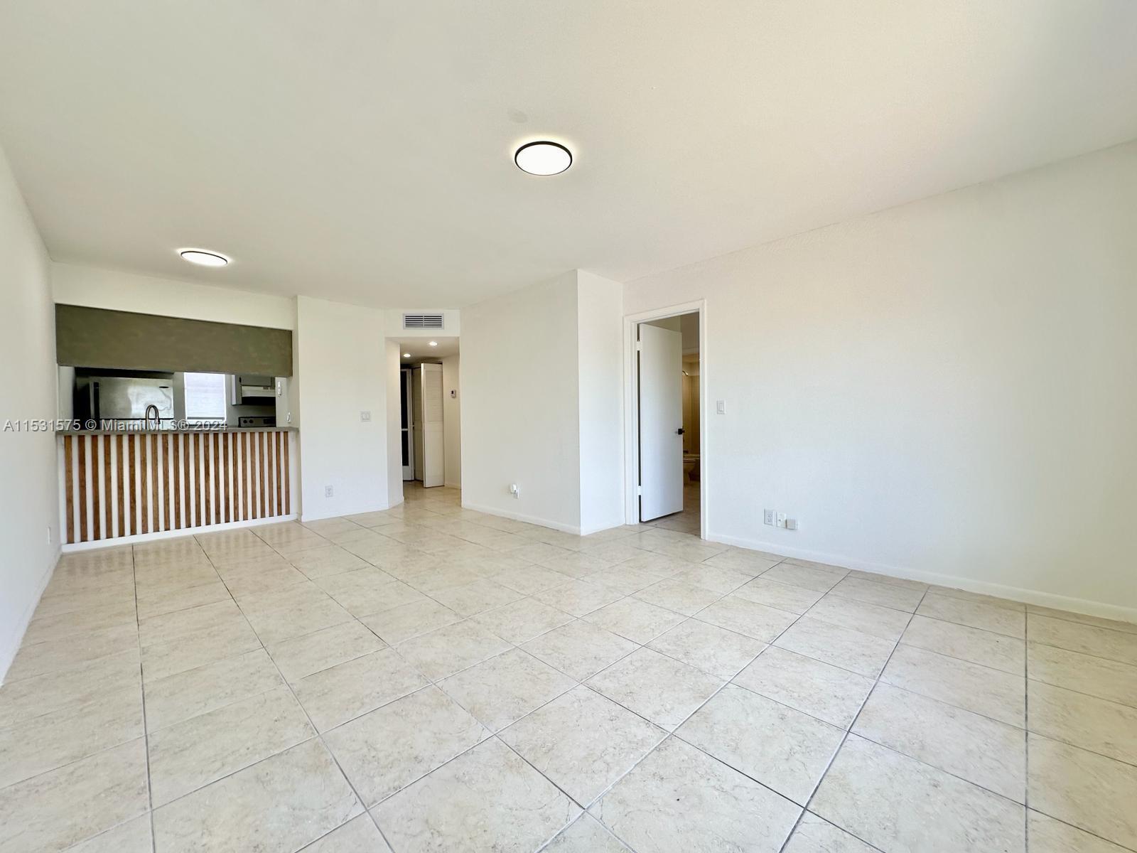 Photo of 910 Twin Lakes Dr #8-K in Coral Springs, FL