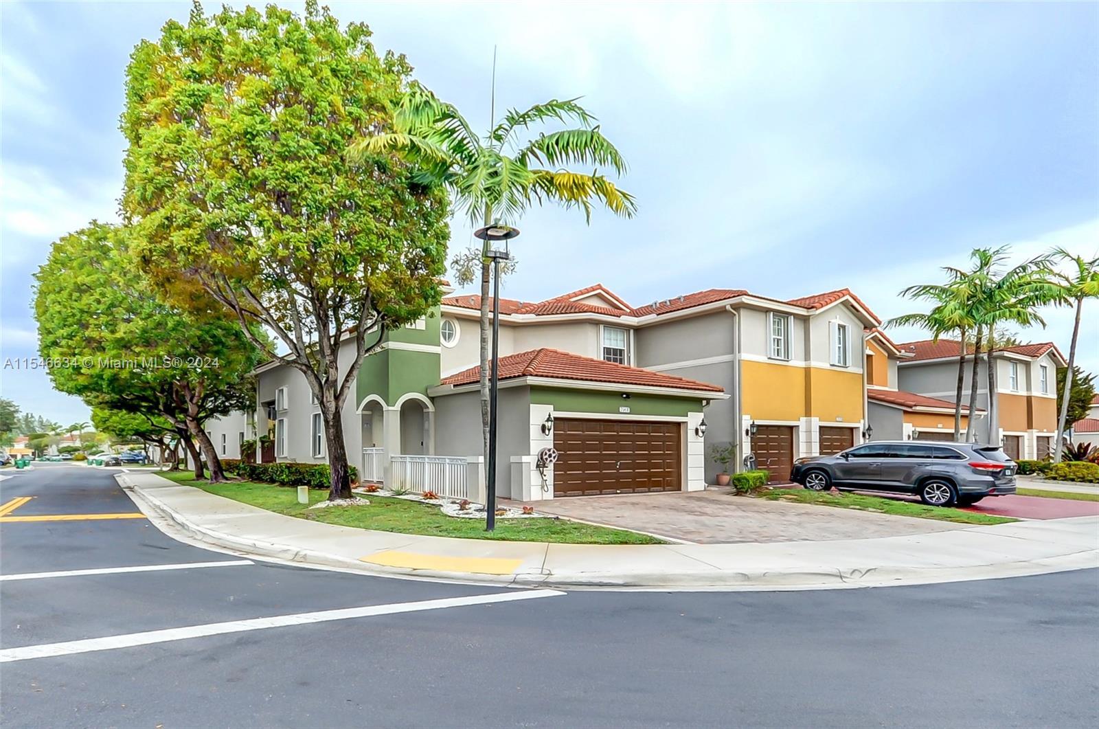 Great location! Situated in the Netherlands, a premier gated community in Doral, a few minutes from 