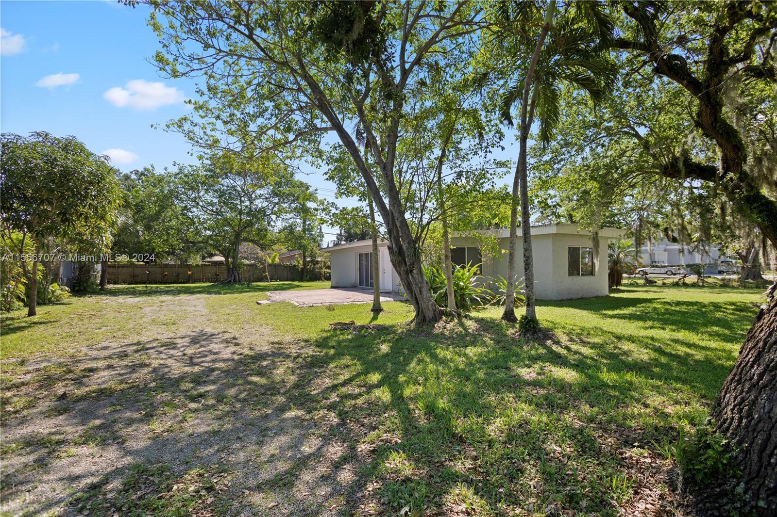 Photo of 1658 SW 30th Ter in Fort Lauderdale, FL