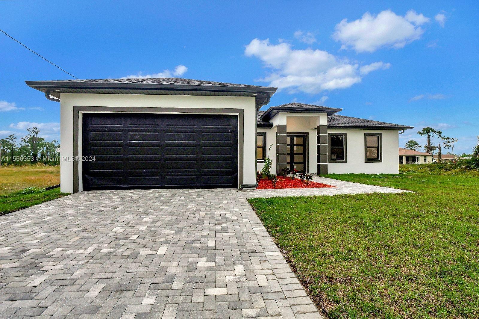 Photo of 3114 SW 39th St SW in Lehigh Acres, FL