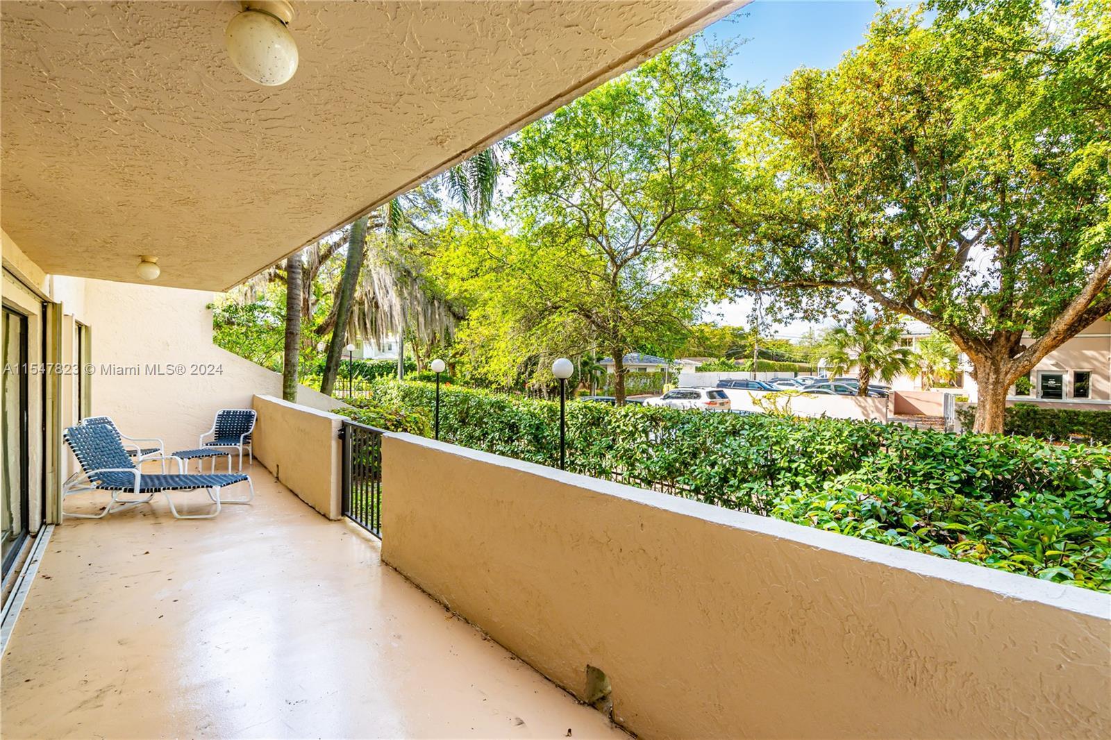 Photo of 5201 Orduna Dr #5 in Coral Gables, FL