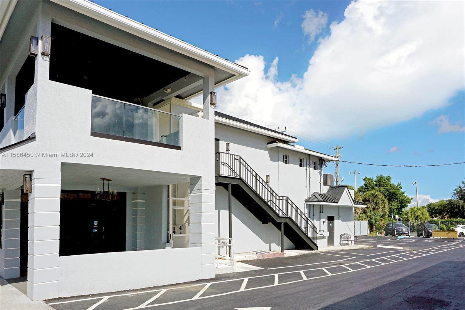 Photo of 2010 Wilton Dr in Wilton Manors, FL