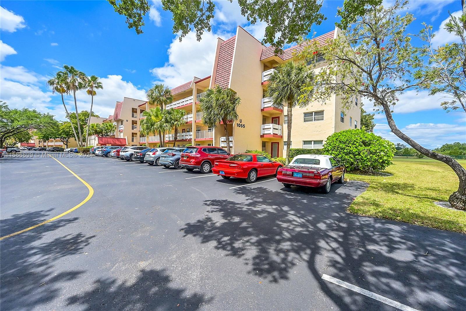 Photo of 1055 Country Club Dr #205 in Margate, FL