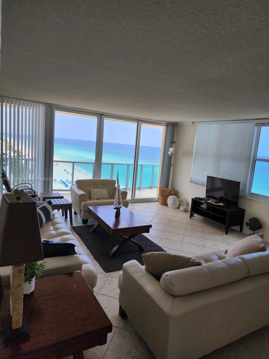 Photo of 2501 S Ocean Dr #1210 in Hollywood, FL