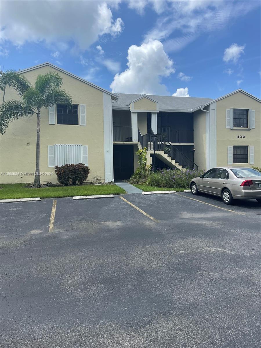 Photo of 1100 Constitution Dr #1100-C in Homestead, FL