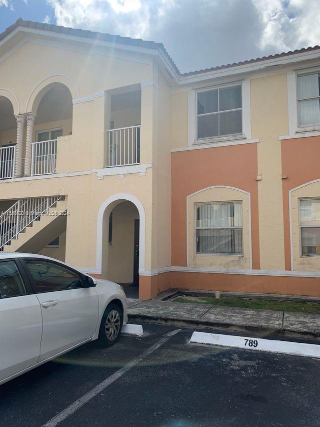 Photo of 1662 SE 27th Dr #106 in Homestead, FL