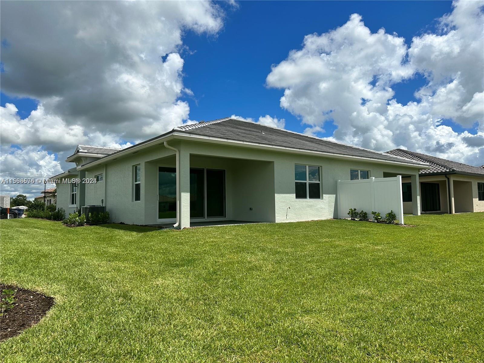 Photo of 27027 SW Viterbo Wy in Port St Lucie, FL