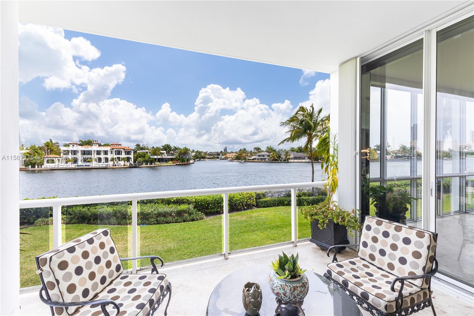 Welcome aboard this luxurious townhome on the water in One Island Place. Step into this expansive 3-