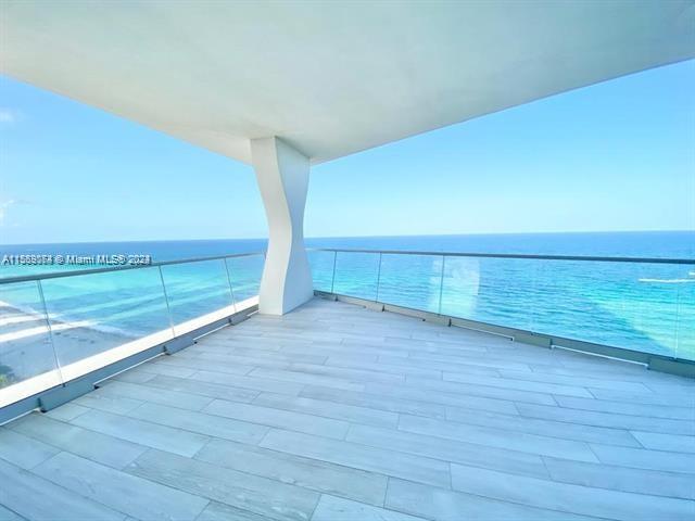 Stunning elegance in this completely furnished sky residence at Sunny Isles Beach. Jade Signature is