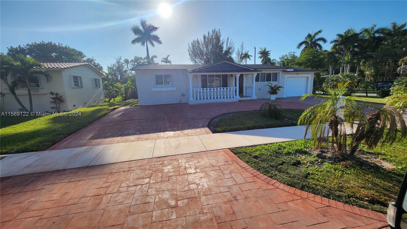 Photo of 15630 NW 2nd Ct in Miami, FL