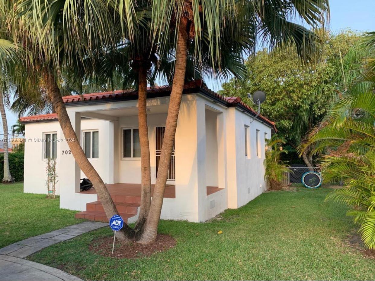 3/1 Coral Gables home with a Nice kitchen, updated bathroom, Impact windows, Wood Floors throughout,
