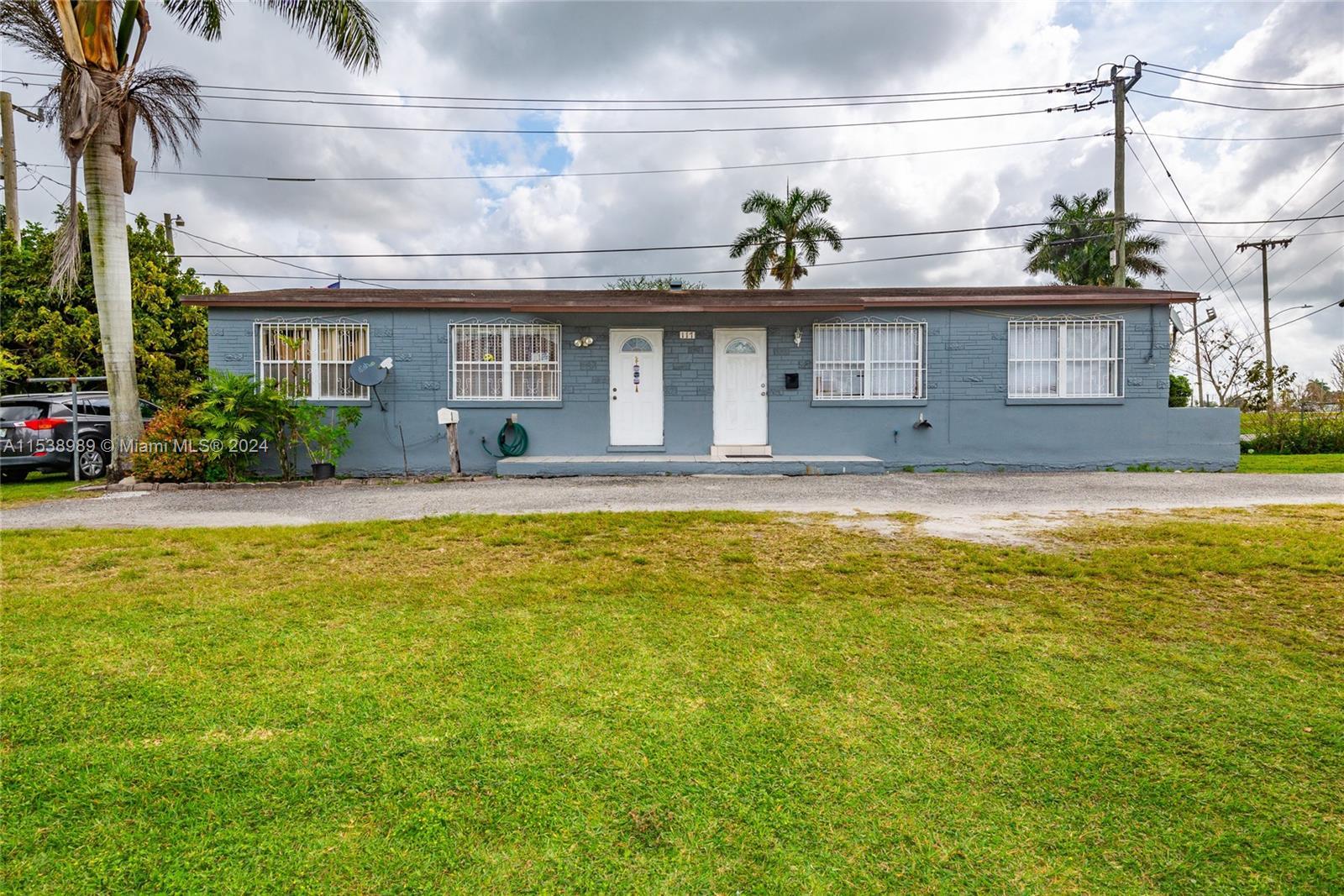 Photo of 117 E Canal St N in Belle Glade, FL