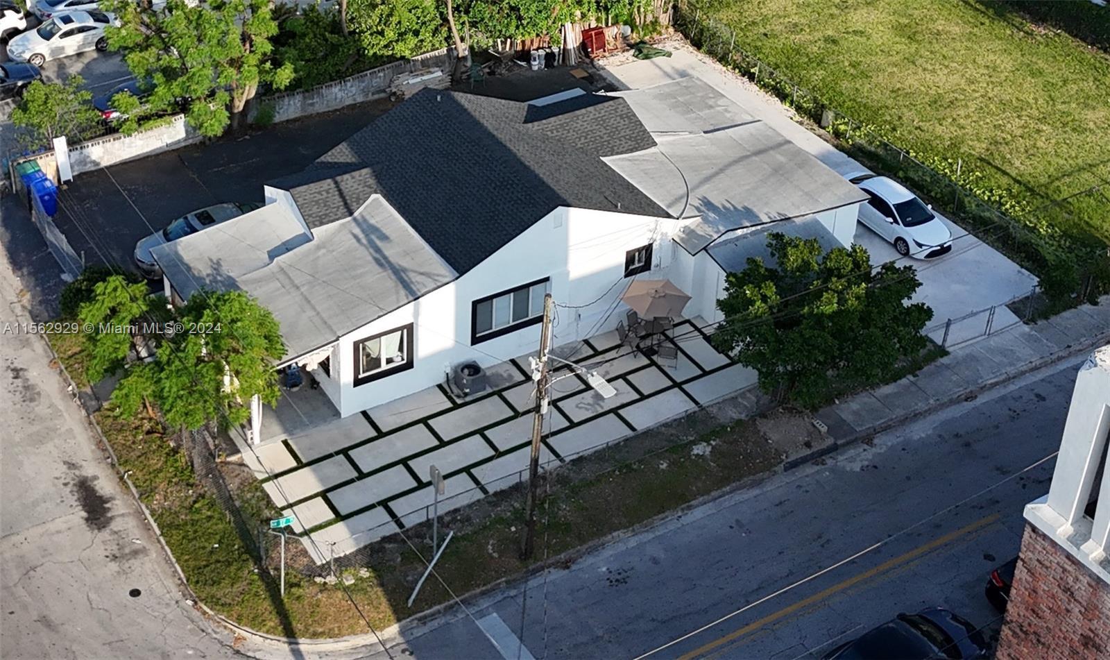 Photo of 1772 NW 3rd St in Miami, FL
