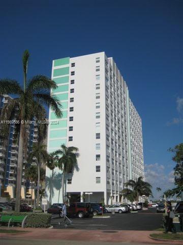 Photo of 1250 West Ave #3J in Miami Beach, FL