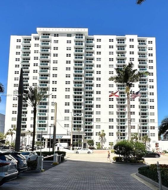Photo of 3000 S Ocean Dr #120 in Hollywood, FL