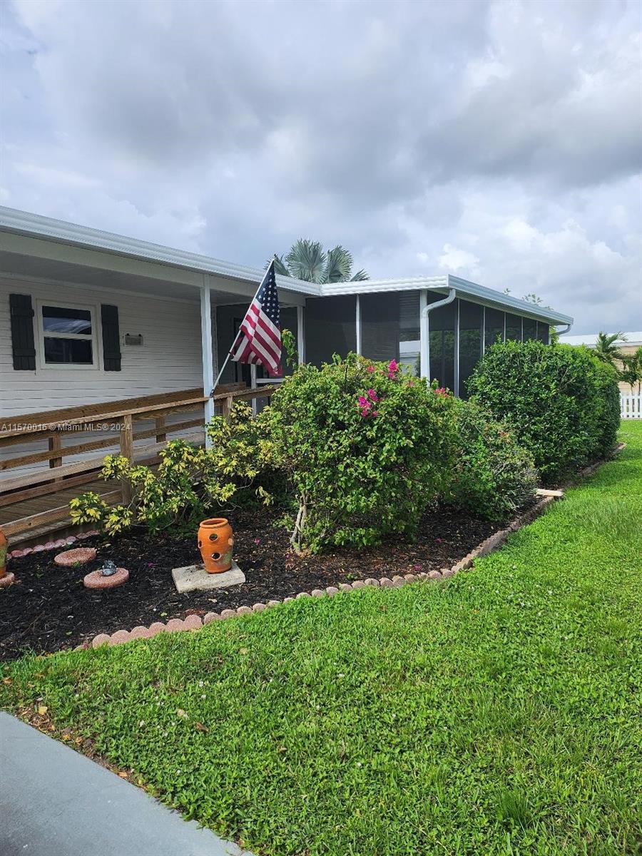 Photo of 5426 Countrydale Ct in Fort Myers, FL