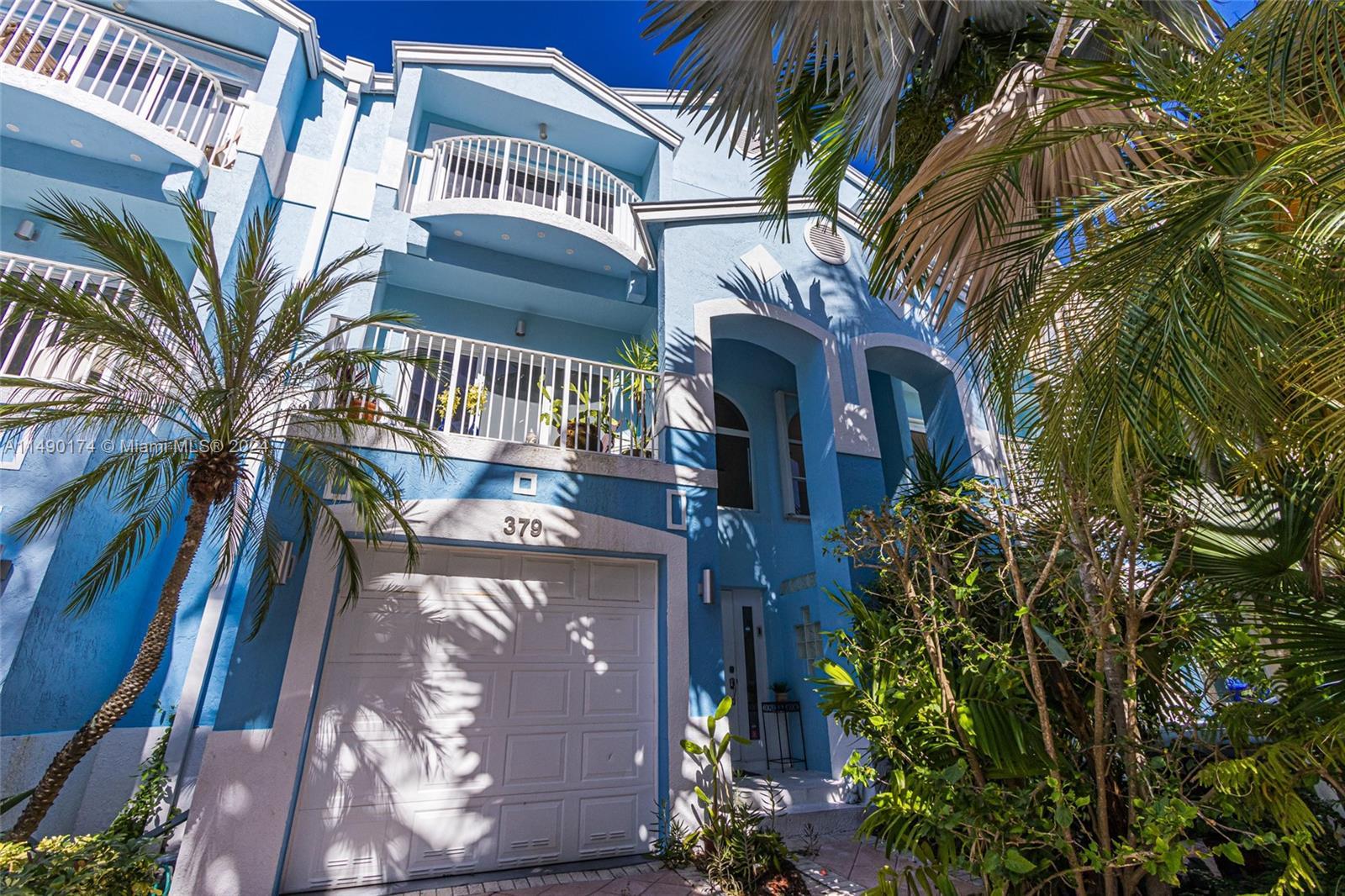 Photo of 379 Franklin St #2 in Hollywood, FL