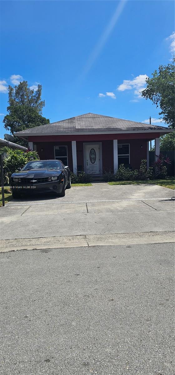 Photo of 2156 NW 70th St in Miami, FL