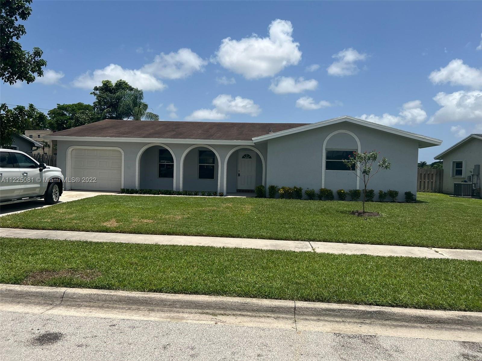 Photo of 810 NW 79th Ave in Margate, FL