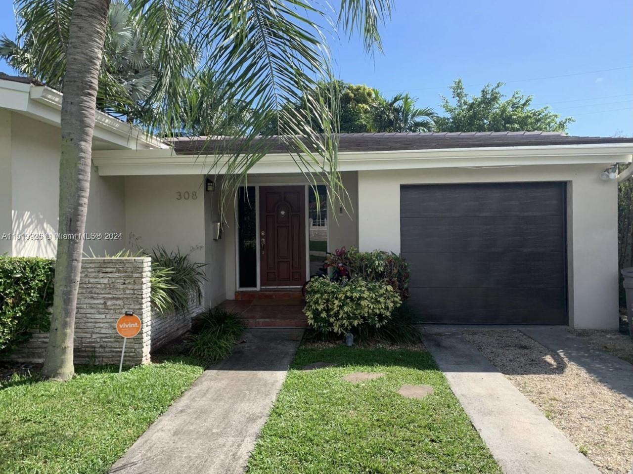 Photo of 308 Cadima Ave in Coral Gables, FL