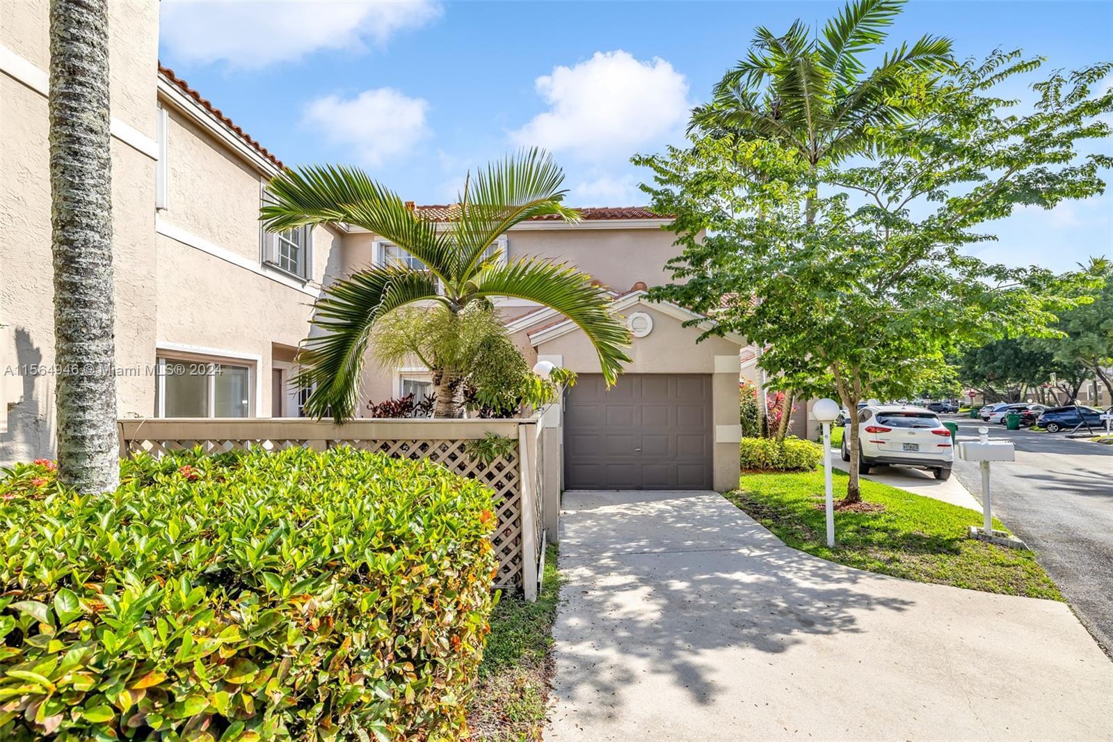 Photo of 11163 Chandler Dr in Cooper City, FL